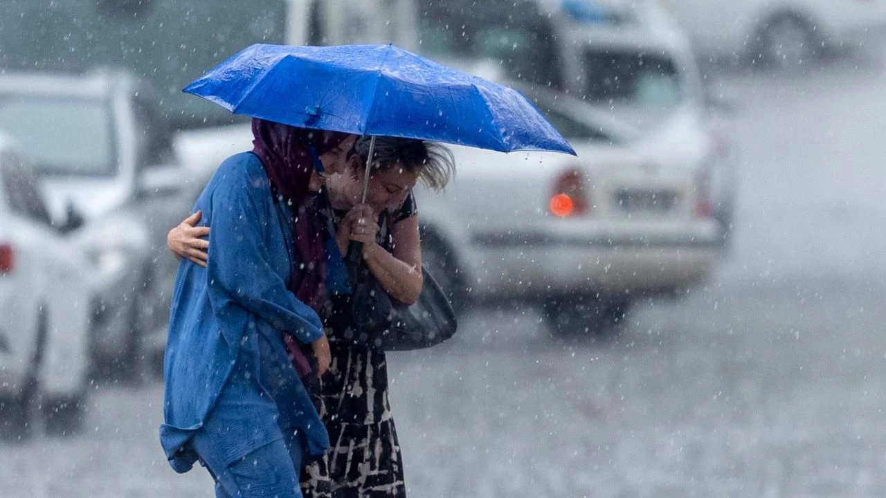 Samsun’da 24 Saatte 41,3 Kilo Yağış Düştü: Meteoroloji’den Sel Uyarısı