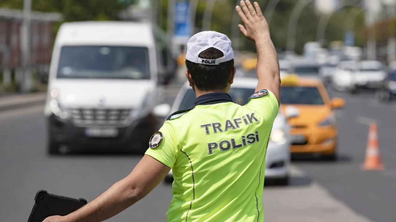 Dur İhtarına Uymayana Ağır Ceza: 200 Bin TL