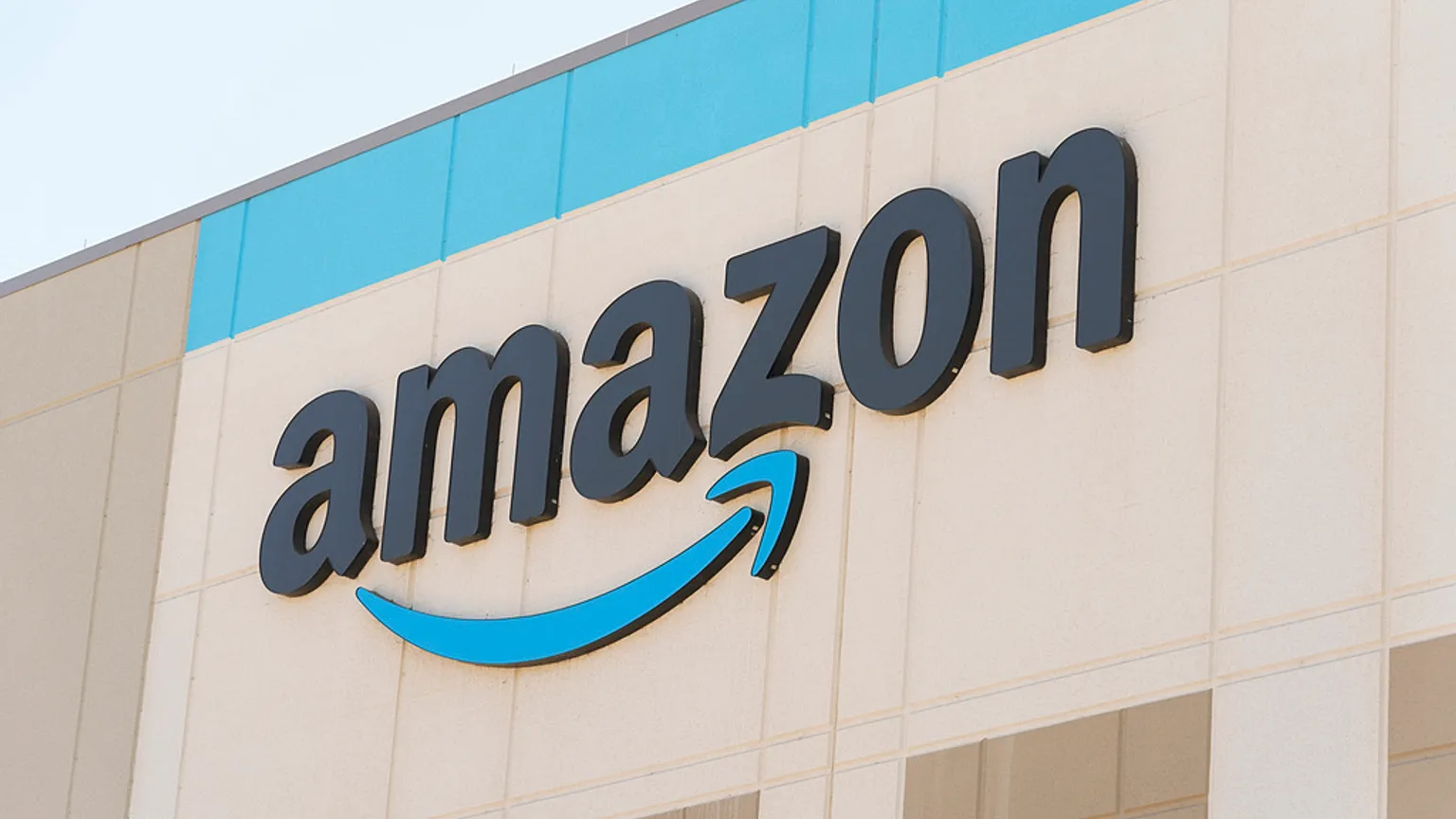 Amazon’dan Tarihinin En Büyük İşten Çıkarma Hamlesi: 30 Bin Kişi İşini Kaybediyor