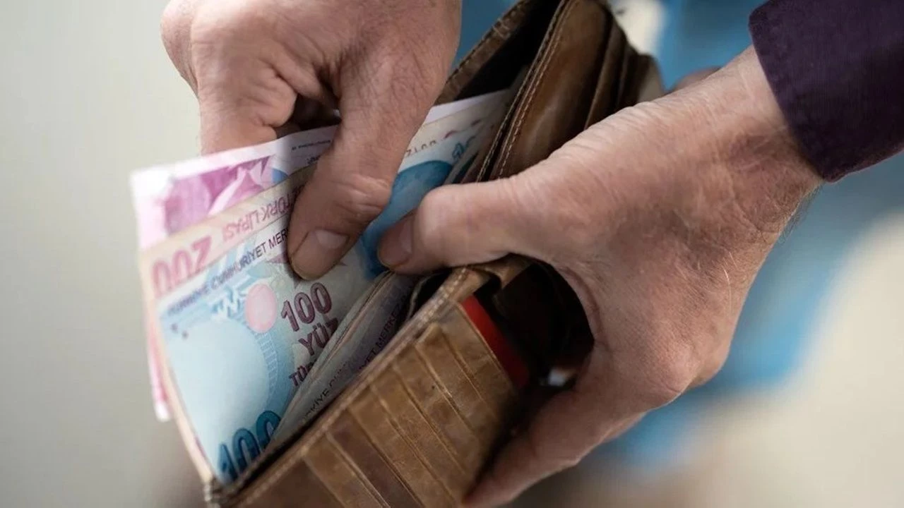 Asgari Ücrete Yeni Zam Sinyali: Yıl Sonunda 27.500 Lira Olabilir 