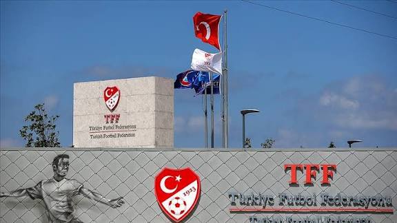 O FUTBOLCULAR BAKIN NE KADAR CEZA ALDILAR