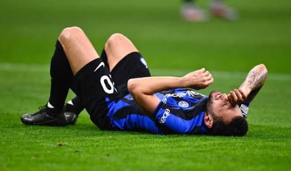 A Milli Takım'da Şok Sakatlık! Hakan Çalhanoğlu Kadrodan Çıkarıldı