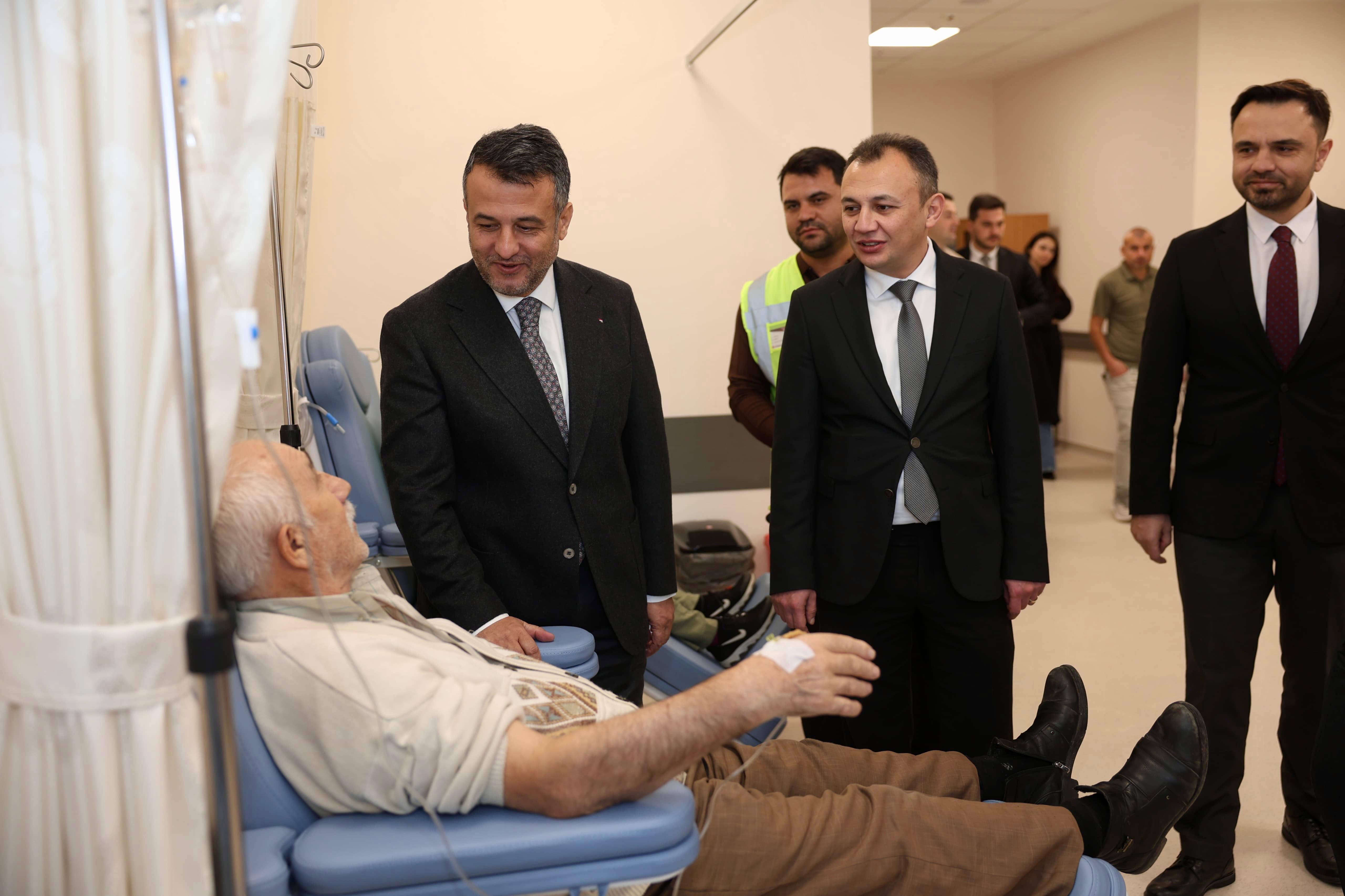 BAŞKAN DOĞAN’DAN ŞEHİR HASTANESİ ZİYARETİNDE 100 AMBULANS  MÜJDESİ