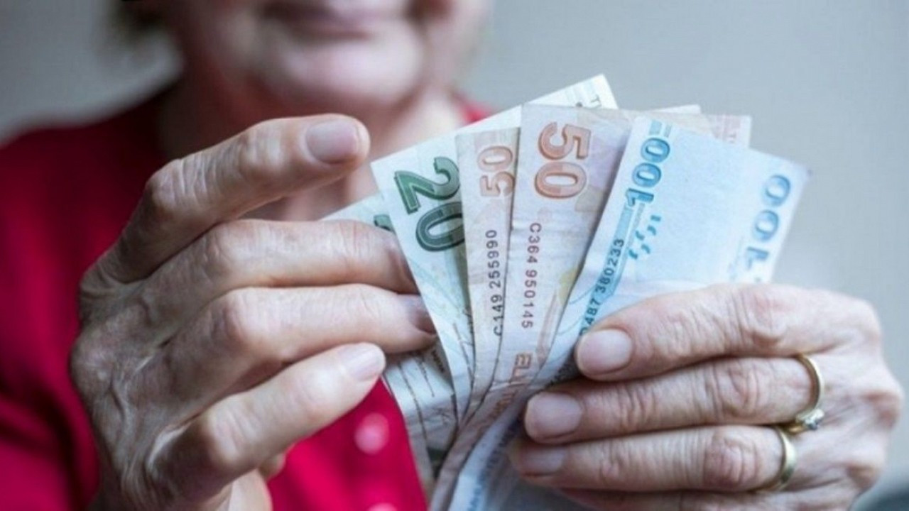 SSK VE BAĞKUR EMEKLİLERİN'İN  ZAM ORANI NETLEŞTİ 