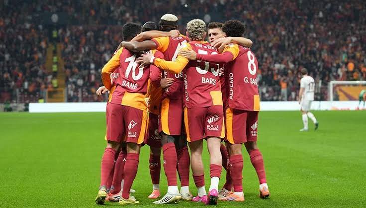 SARI KIRMIZILAR KAYIPSIZ DONUYOR 