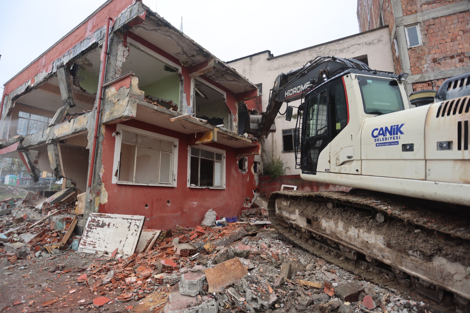 Canik’te Kentsel Dönüşüm Çalışmaları Hız Kesmeden Sürüyor