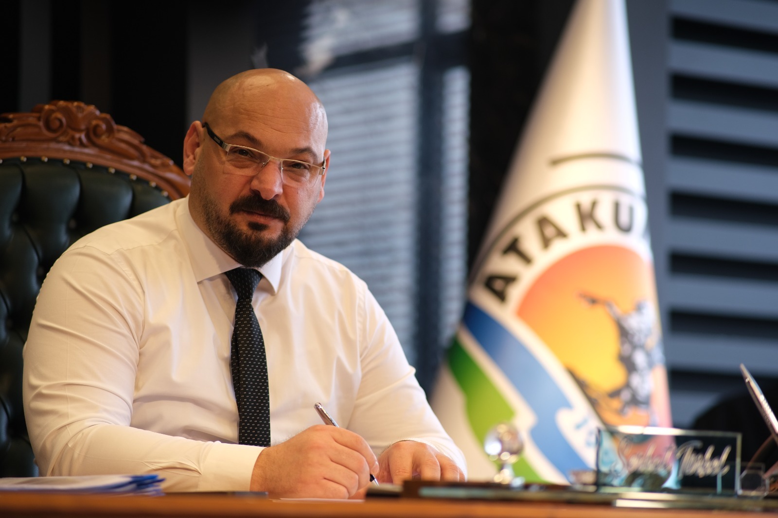 Atakum Belediye Başkanı Serhat Türkel, yeni yıl dolayısıyla kutlama mesajı yayımladı. 