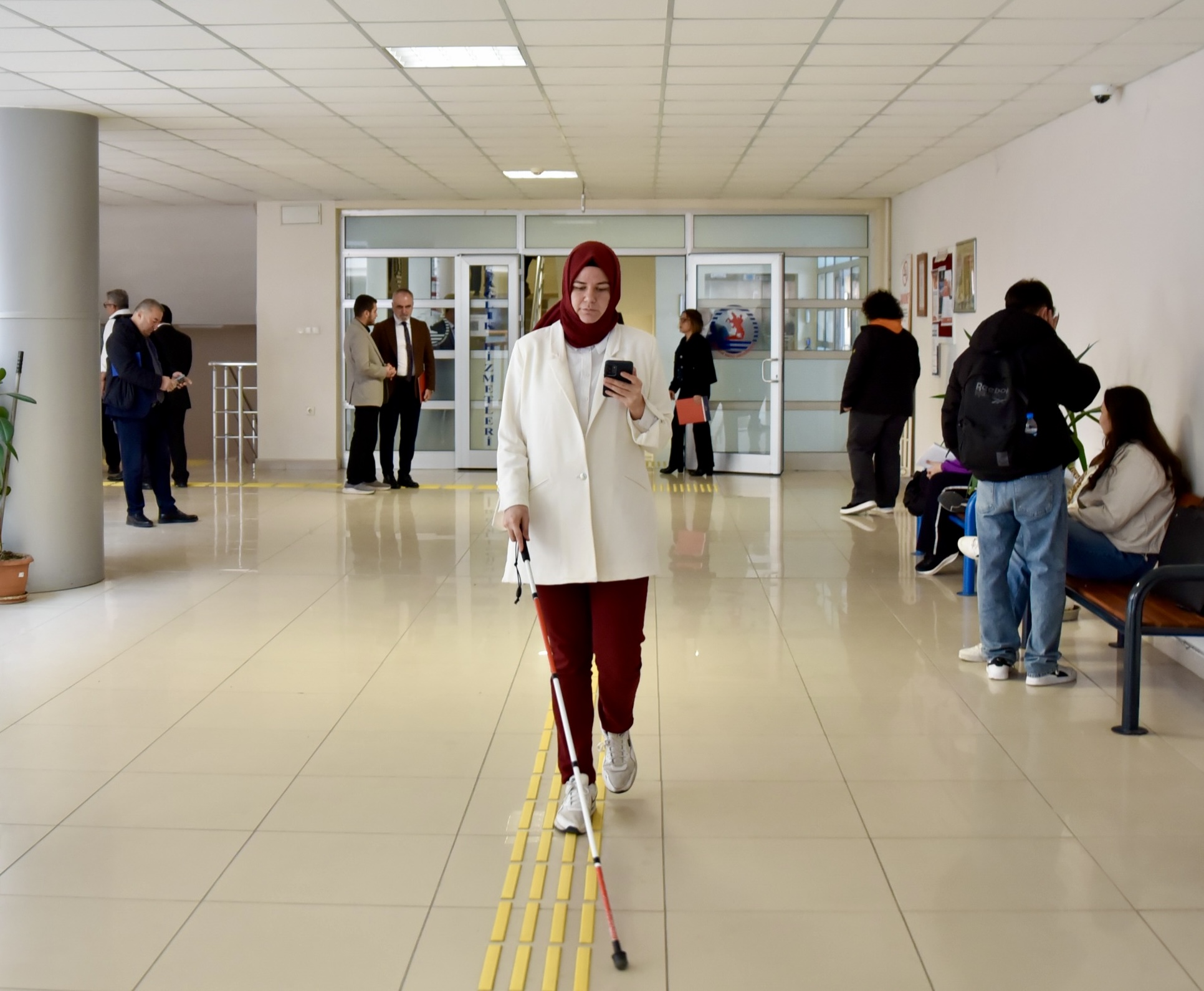 OMÜ’nün hayata geçirdiği bu yenilikçi uygulama, üniversitelerde erişilebilirlik alanında örnek projeler arasında yer alması açısından dikkat çekiyor.