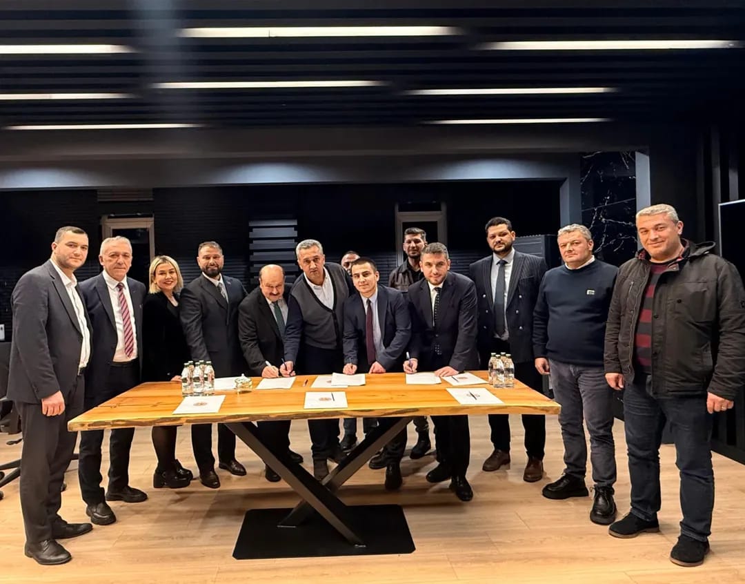 ATAKUM BELEDİYESİNDEN SAHA PERSONELİNE 51 BİN TL