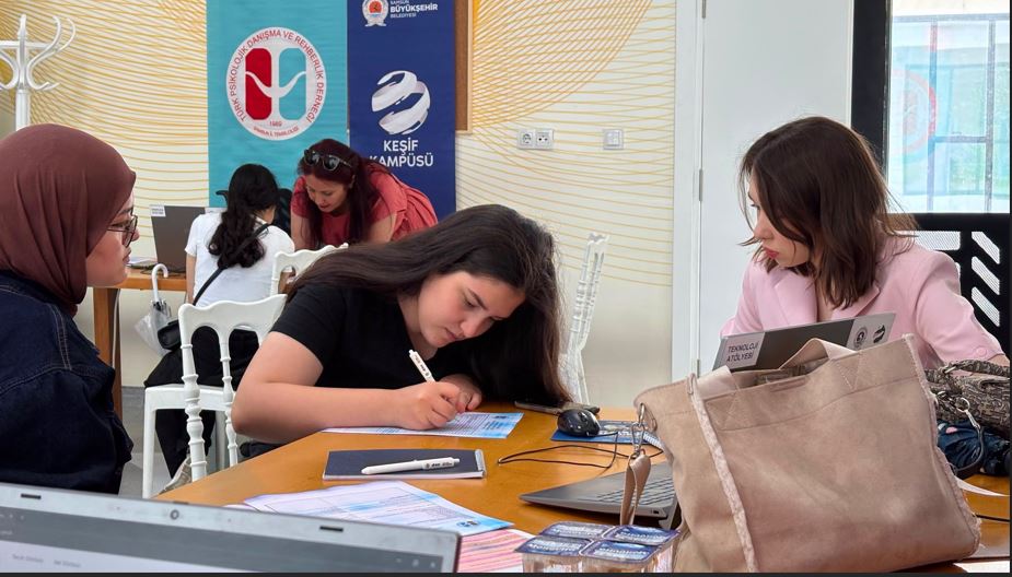 Samsun Büyükşehir Belediyesi'nden üniversite adaylarına ücretsiz tercih danışmanlığı