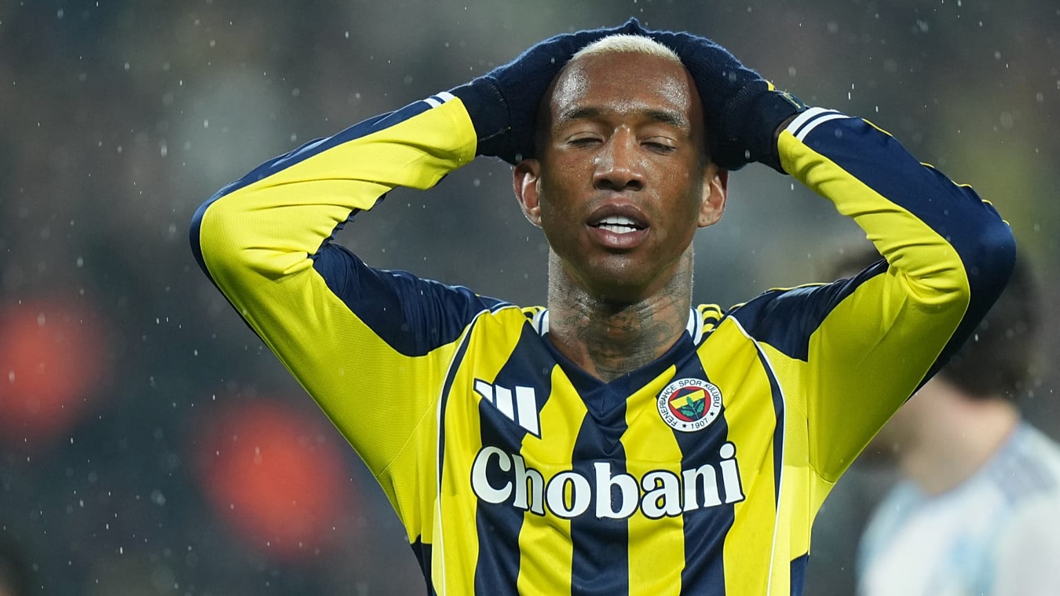 FENERBAHÇE  10 SENE SONRA İLKI YASADI