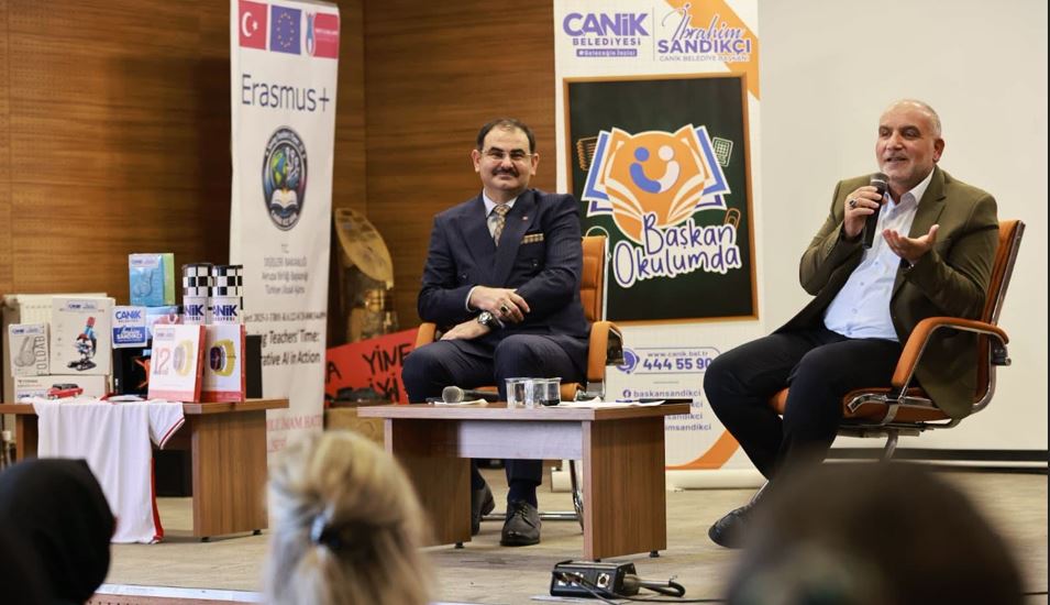 Başkan Sandıkçı, Öğrencilerle Buluştu