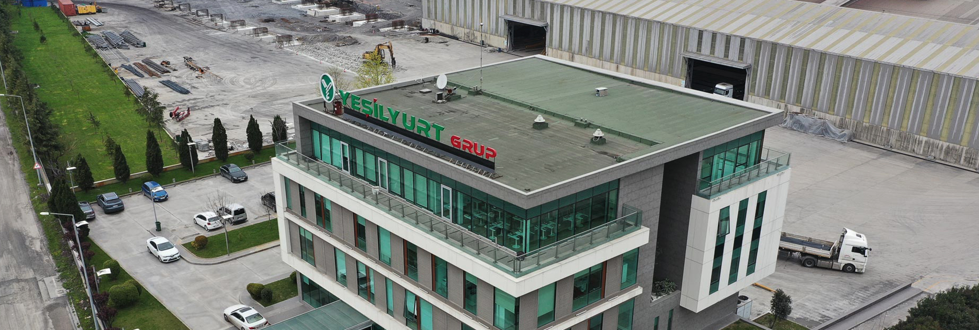 YEŞİLYURT DEMİR ÇELİKTEN İZMİRE OTEL 